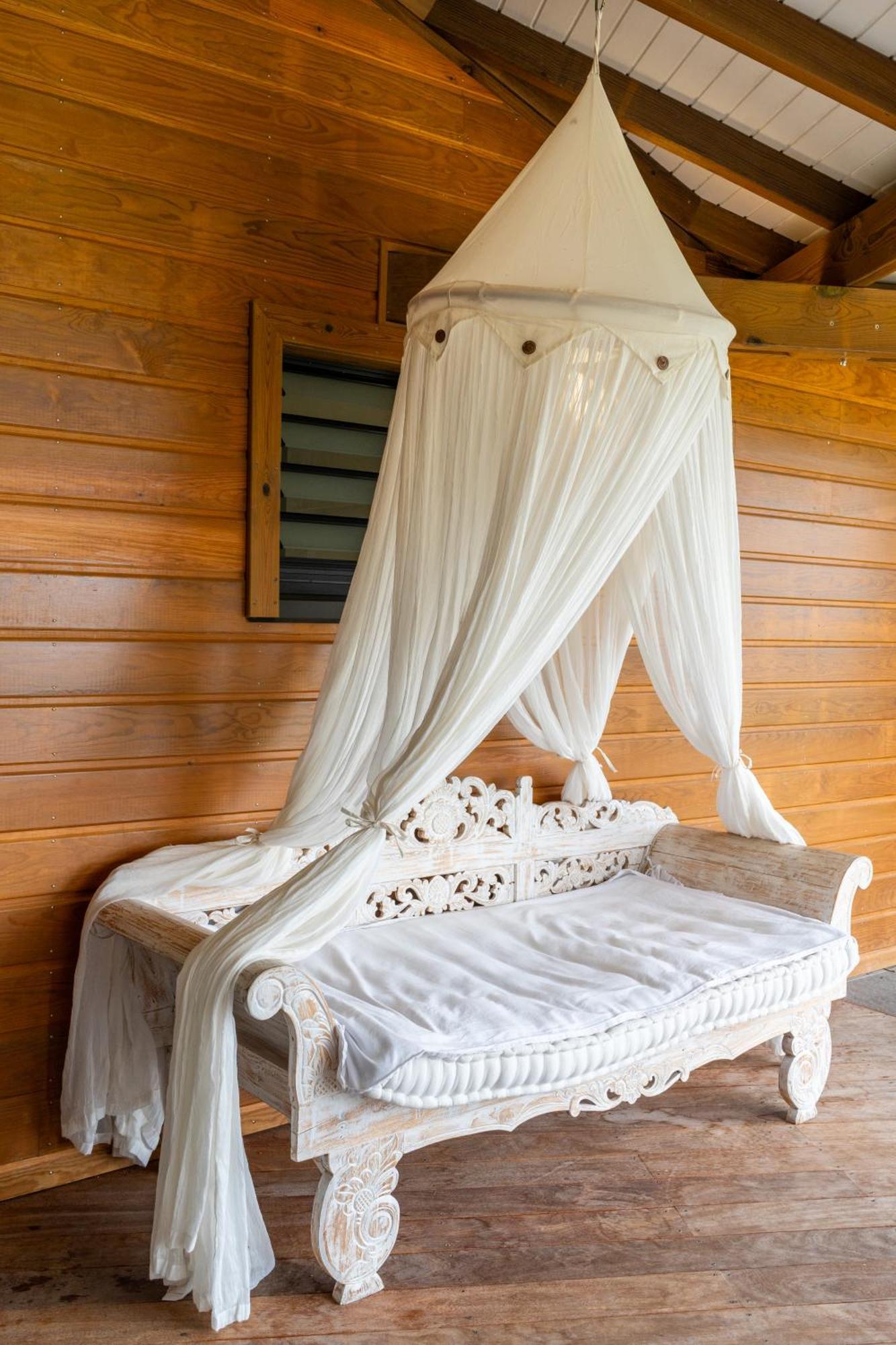 Calypso Bay Villa บูญองต์ ภายนอก รูปภาพ
